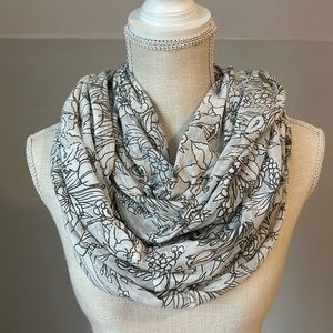 B&W floral infinity scarf